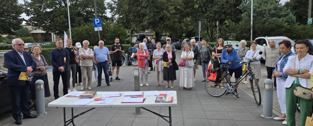 GORZÓW WLKP. | Pikieta przed  Kuratorium Lubuskim