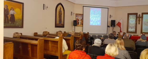 OLEŚNICA | Śpiewanie pieśni patriotycznych