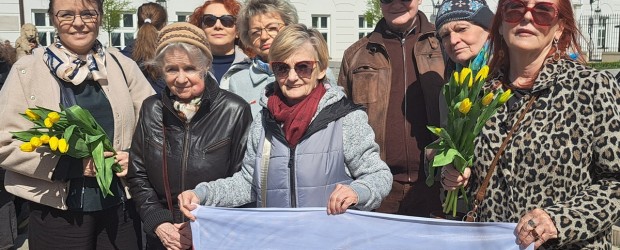 WARSZAWA BIELANY-ŻOLIBORZ | Żółte tulipany ku pamięci Marii Kaczyńskiej