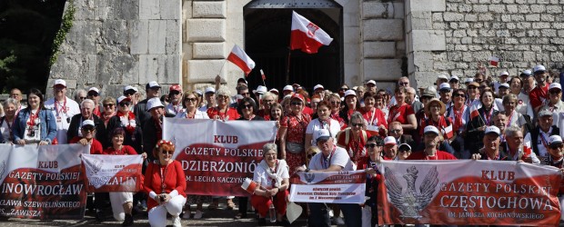 NIEZALEŻNA.PL: Wielki Wyjazd Klubów „Gazety Polskiej” na Monte Cassino [ZOBACZ ZDJĘCIA]